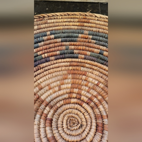 Amazing Ornate Woven Native American Wedding Ceremonial Basket - Picture 14 of 16